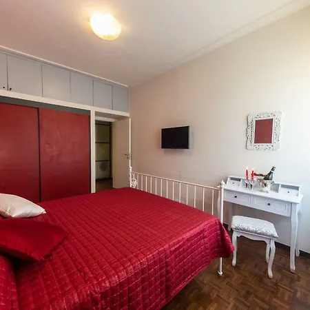 Downtown Apartment