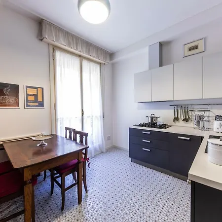 Downtown Apartment *
